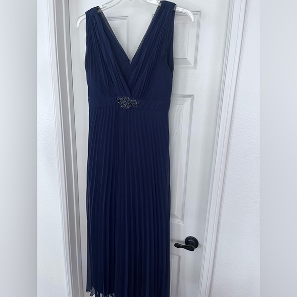 Xscape formal dress navy blue pleated sleeveless straps beading size 14 wedding - Picture 8 of 14